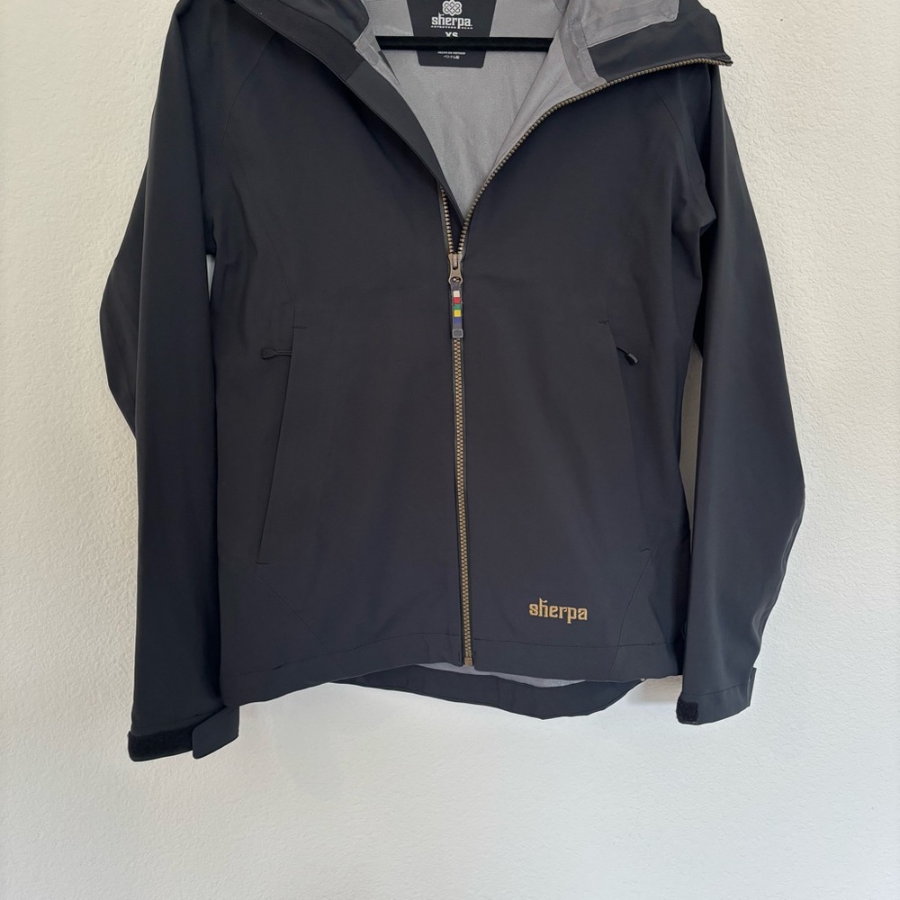 Sherpa Pumori Jacket Black - Picture 3 of 6